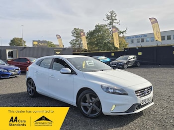 Used Volvo V40 2013 for sale - 75997072: Photo