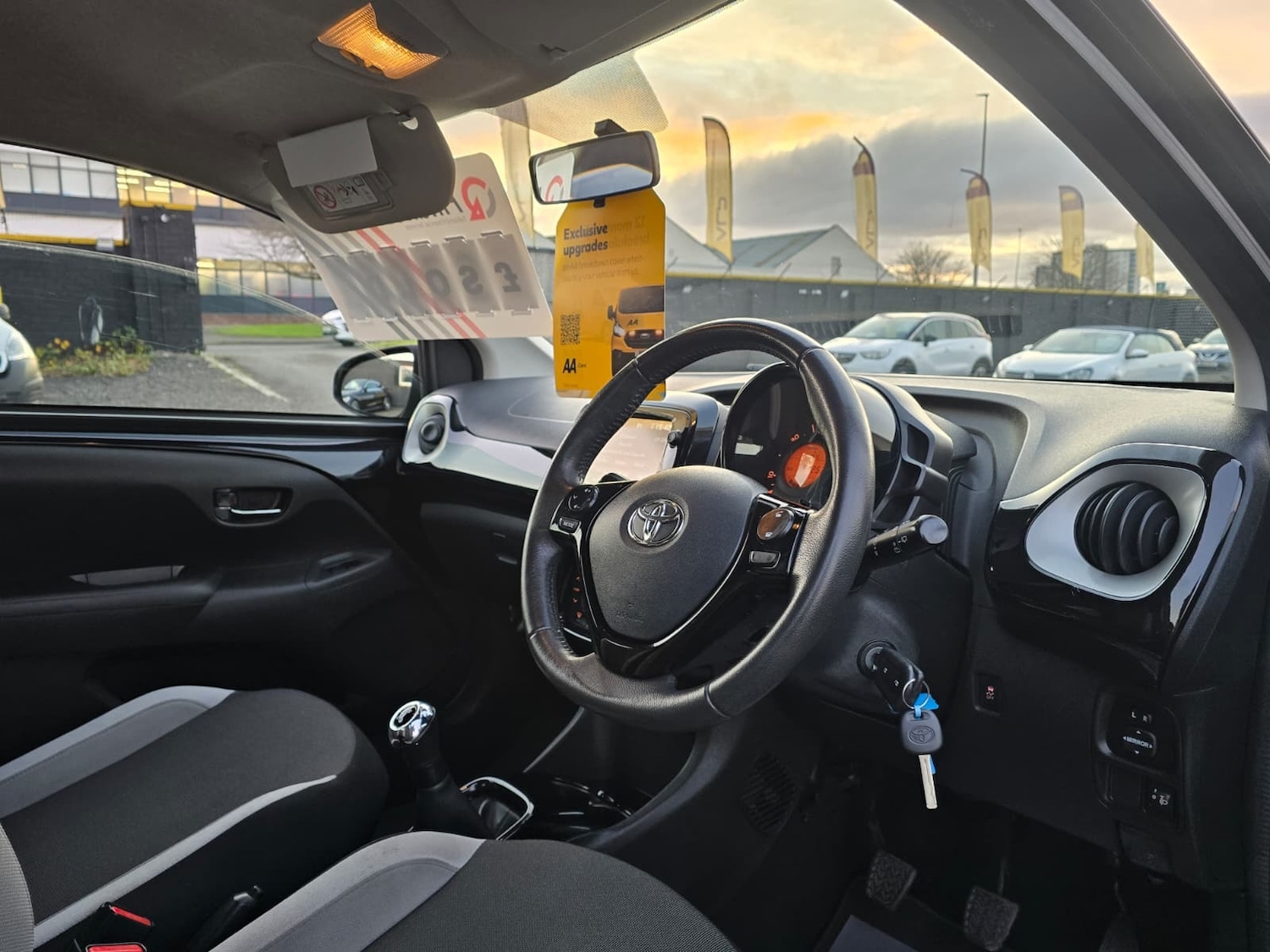 Used Toyota AYGO 2014 for sale - 76602749: Photo 4