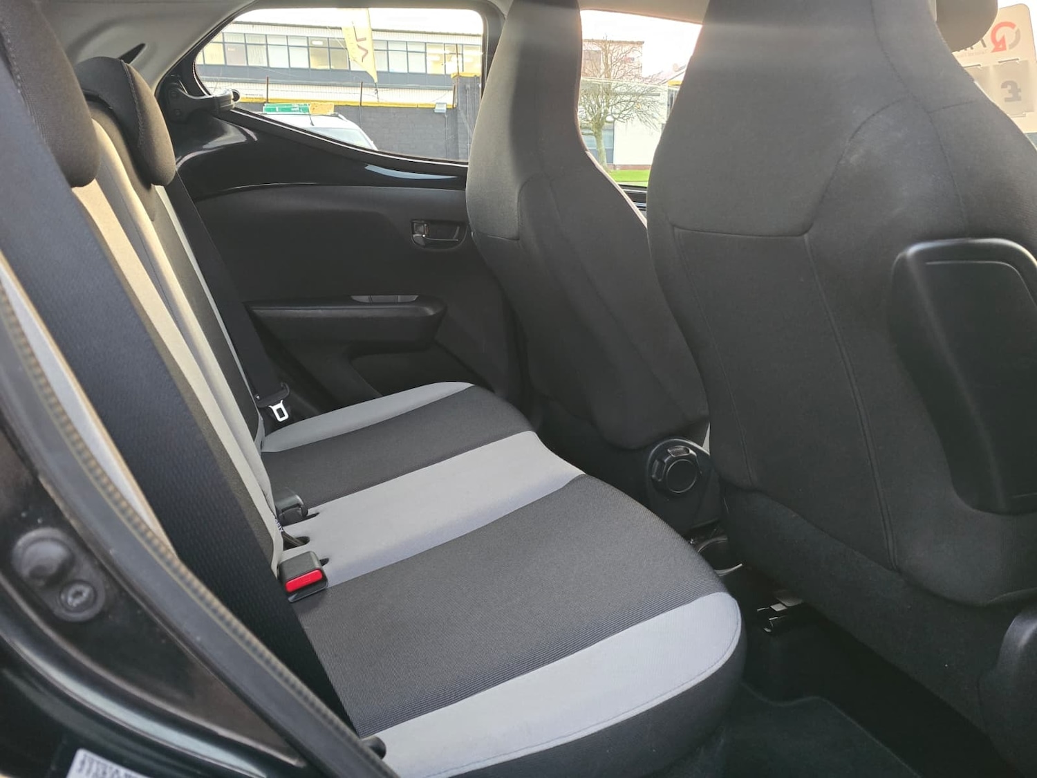 Used Toyota AYGO 2014 for sale - 76602749: Photo 9