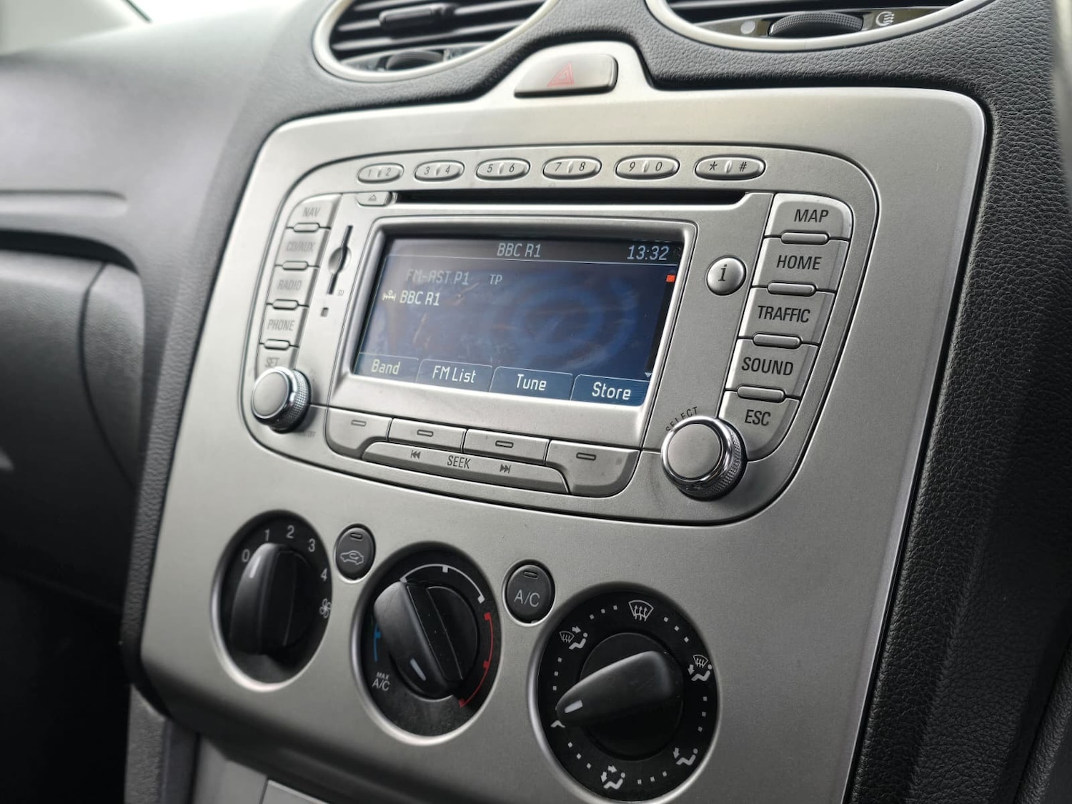 Used Ford Focus 2011 for sale - 77160018: Photo 13