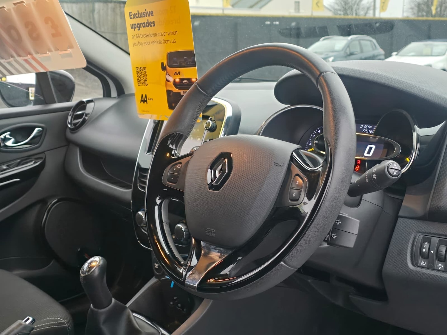 Used Renault Clio 2013 for sale - 77284126: Photo 10
