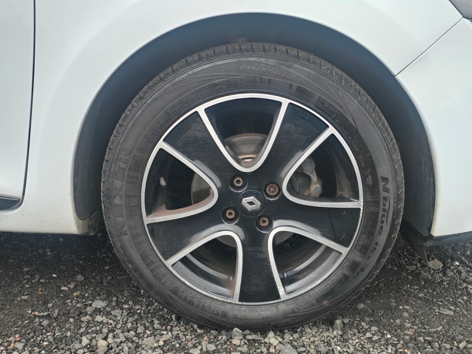 Used Renault Clio 2013 for sale - 77284126: Photo 16