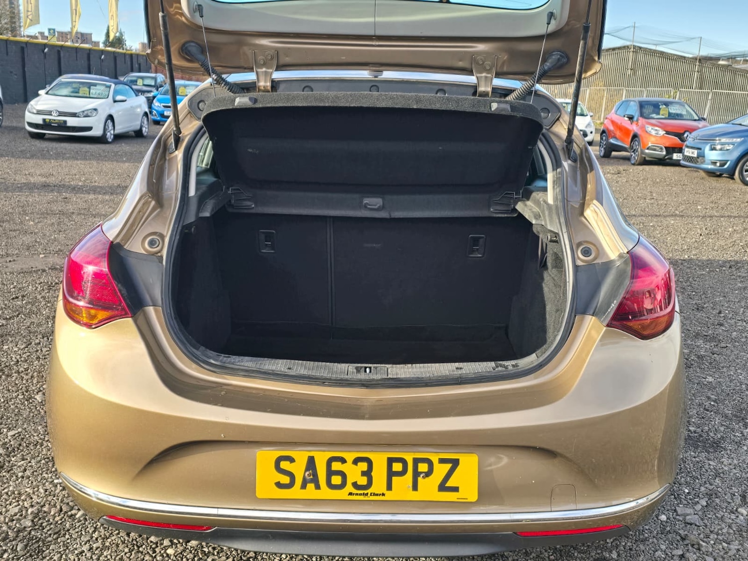 Used Vauxhall Astra 2013 for sale - 76637853: Photo 12