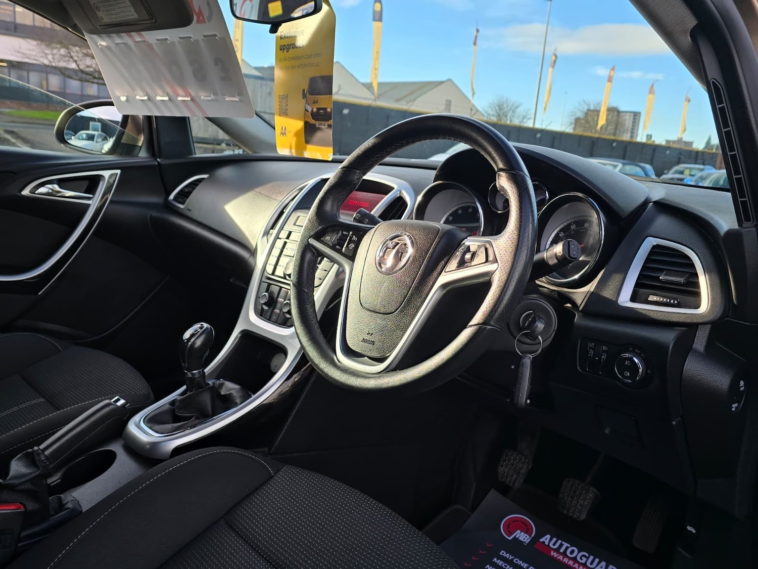 Used Vauxhall Astra 2013 for sale - 76637853: Photo 4