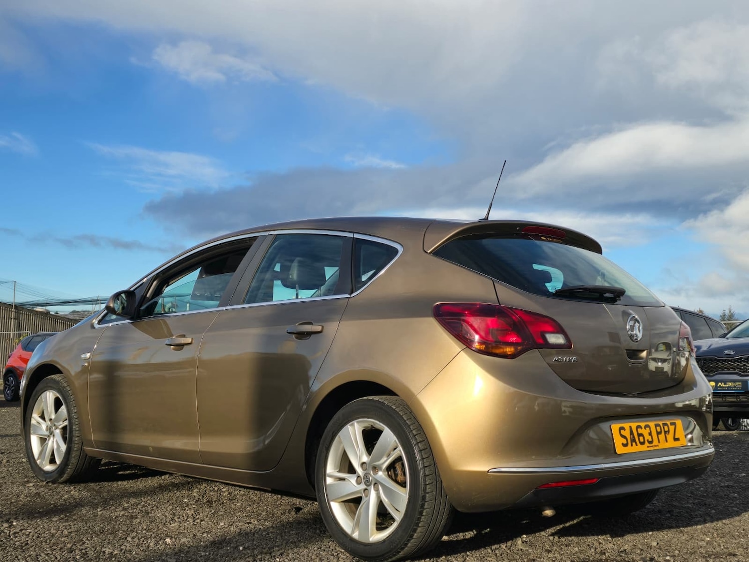 Used Vauxhall Astra 2013 for sale - 76637853: Photo 7