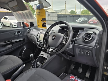 Used Renault Captur 2015 for sale - 75064412: Photo