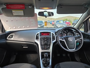 Used Vauxhall Astra 2014 for sale - 79240613: Photo