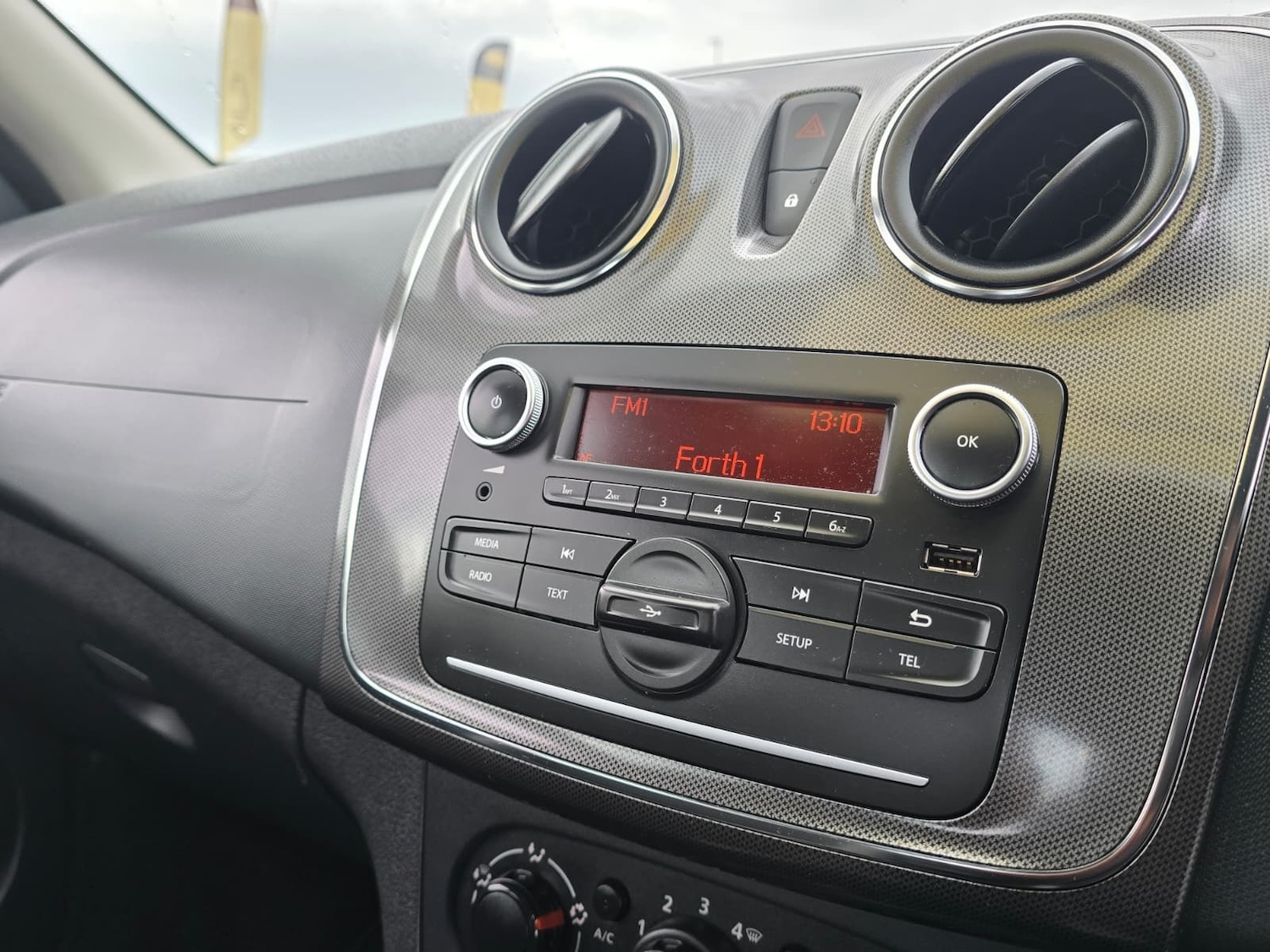 Used Dacia Sandero Stepway 2018 for sale - 76491845: Photo 11