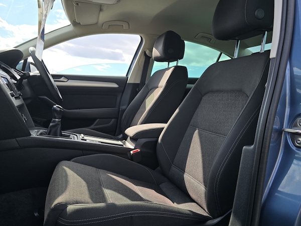 Used Volkswagen Passat 2015 for sale - 75407895: Photo 8