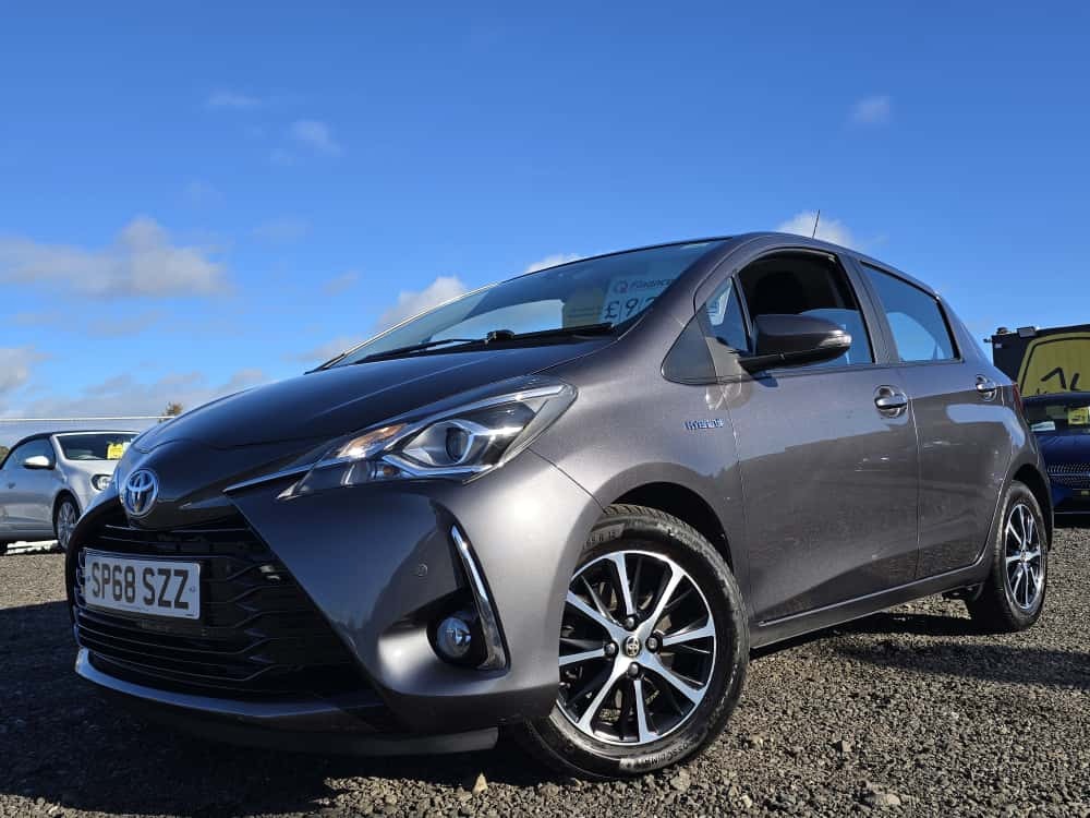 Used Toyota Yaris 2018 for sale - 76340858: Photo 2