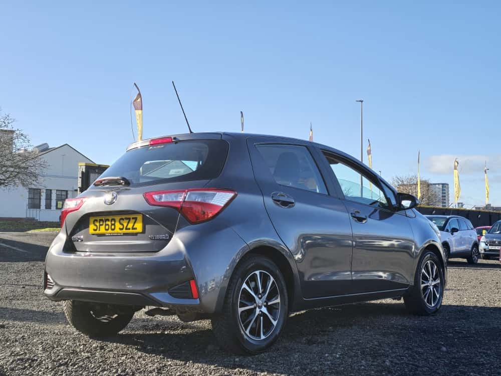 Used Toyota Yaris 2018 for sale - 76340858: Photo 6