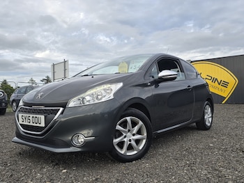 Used Peugeot 208 2015 for sale - 75216323: Photo