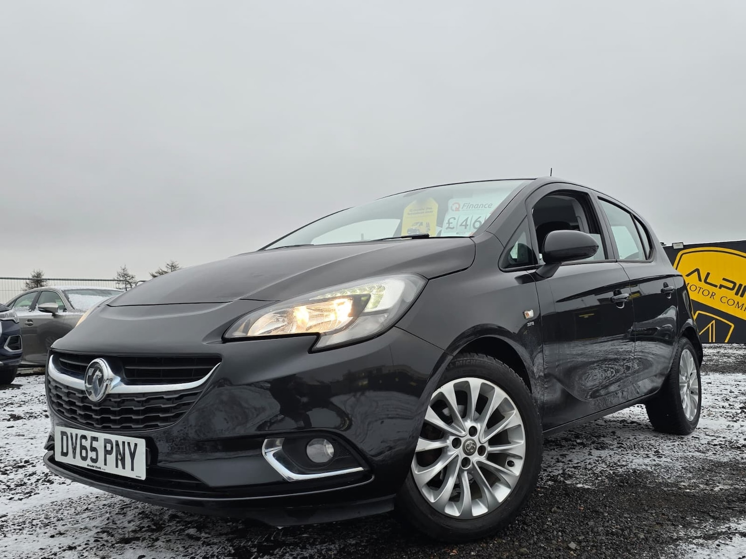 Used Vauxhall Corsa 2015 for sale - 77116160: Photo 2