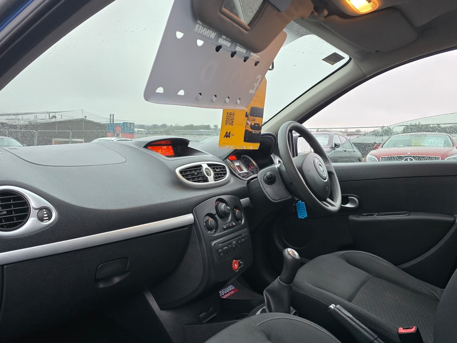 Used Renault Clio 2010 for sale - 77435335: Photo 11