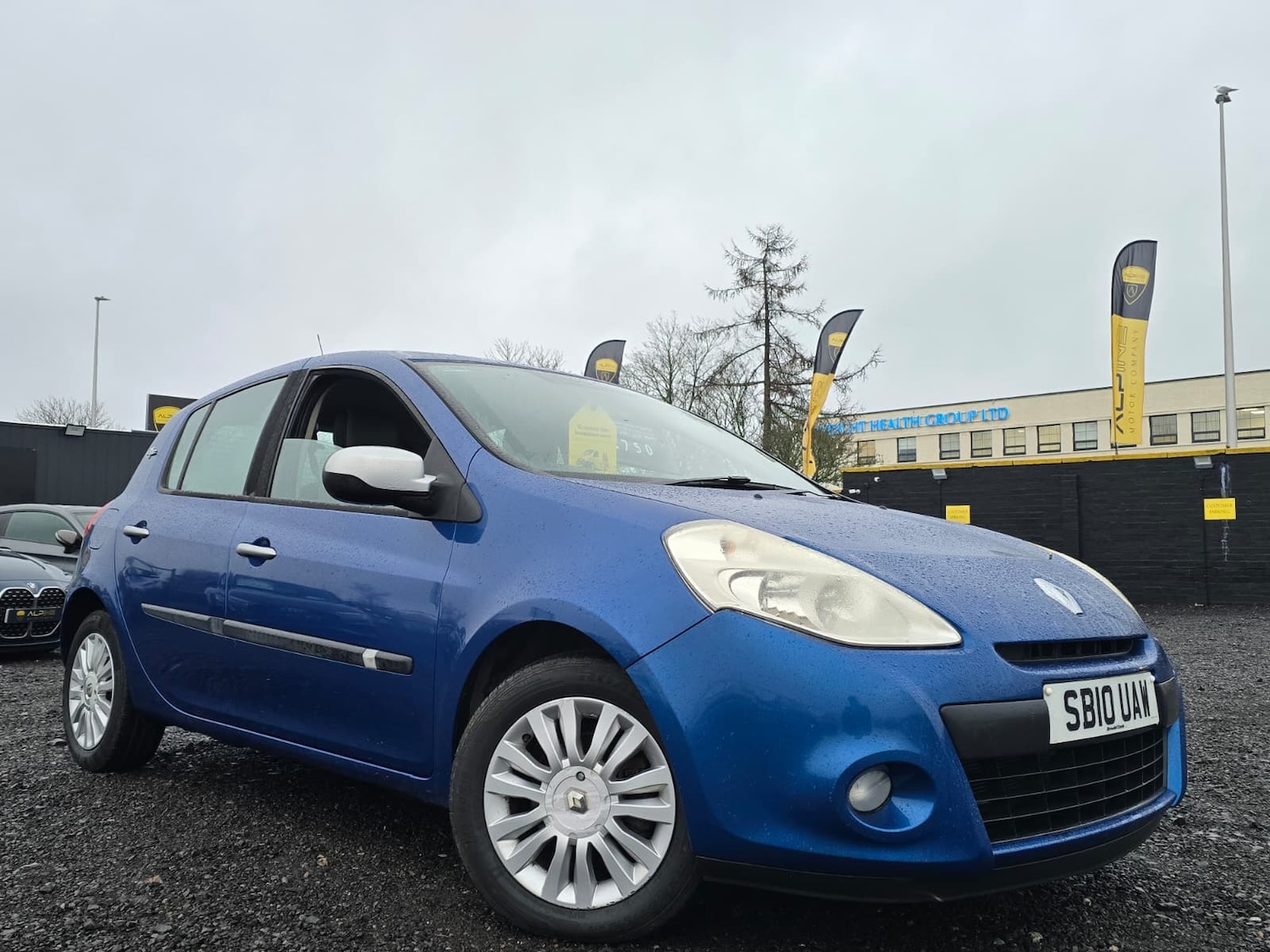 Used Renault Clio 2010 for sale - 77435335: Photo 2