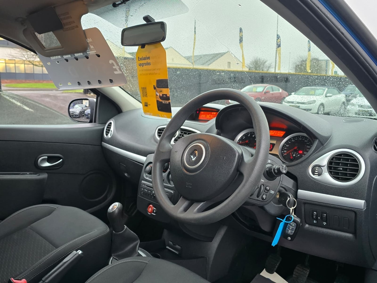Used Renault Clio 2010 for sale - 77435335: Photo 5