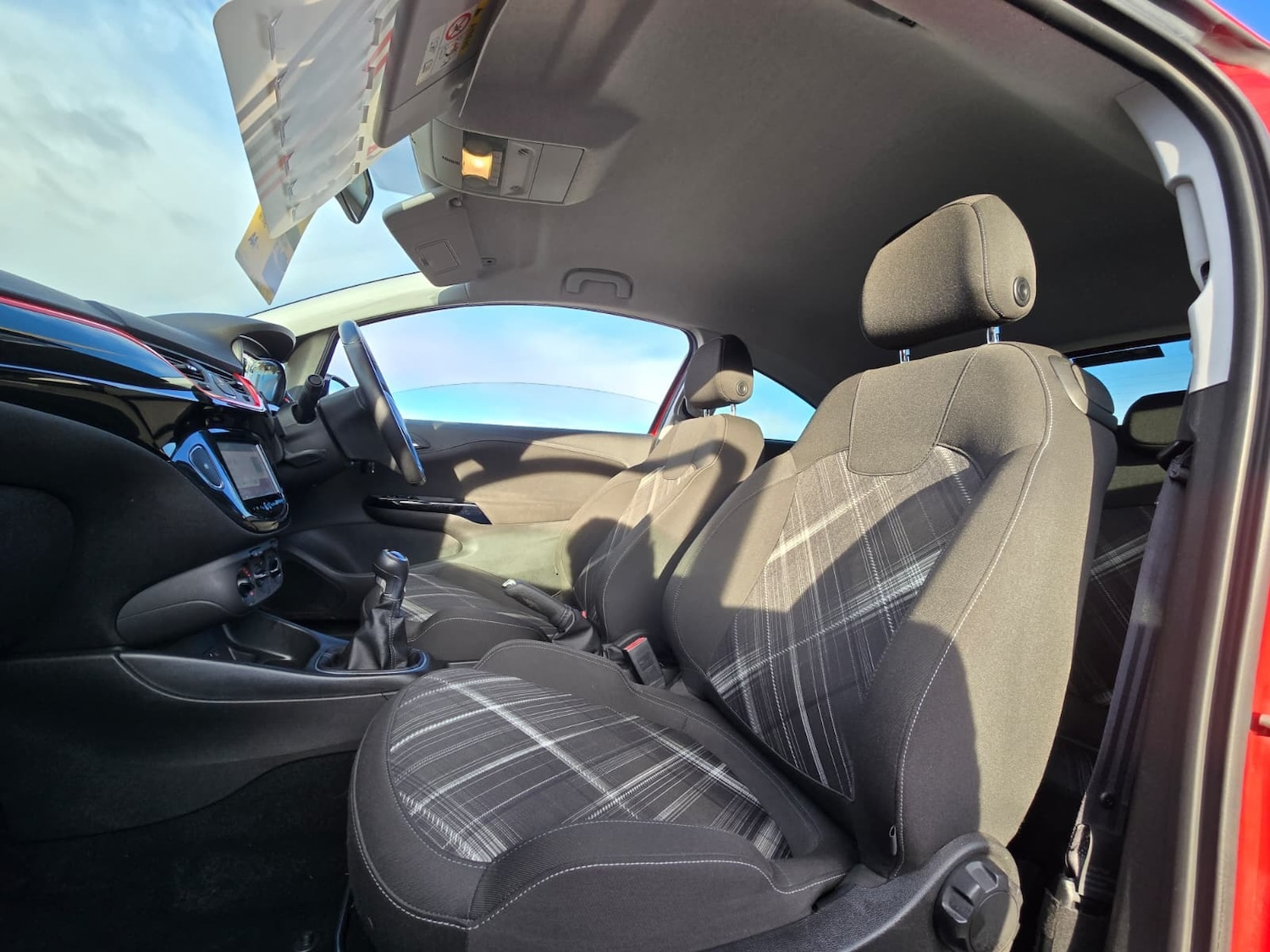 Used Vauxhall Corsa 2015 for sale - 76638920: Photo 8