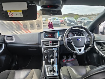 Used Volvo V40 2016 for sale - 79504001: Photo