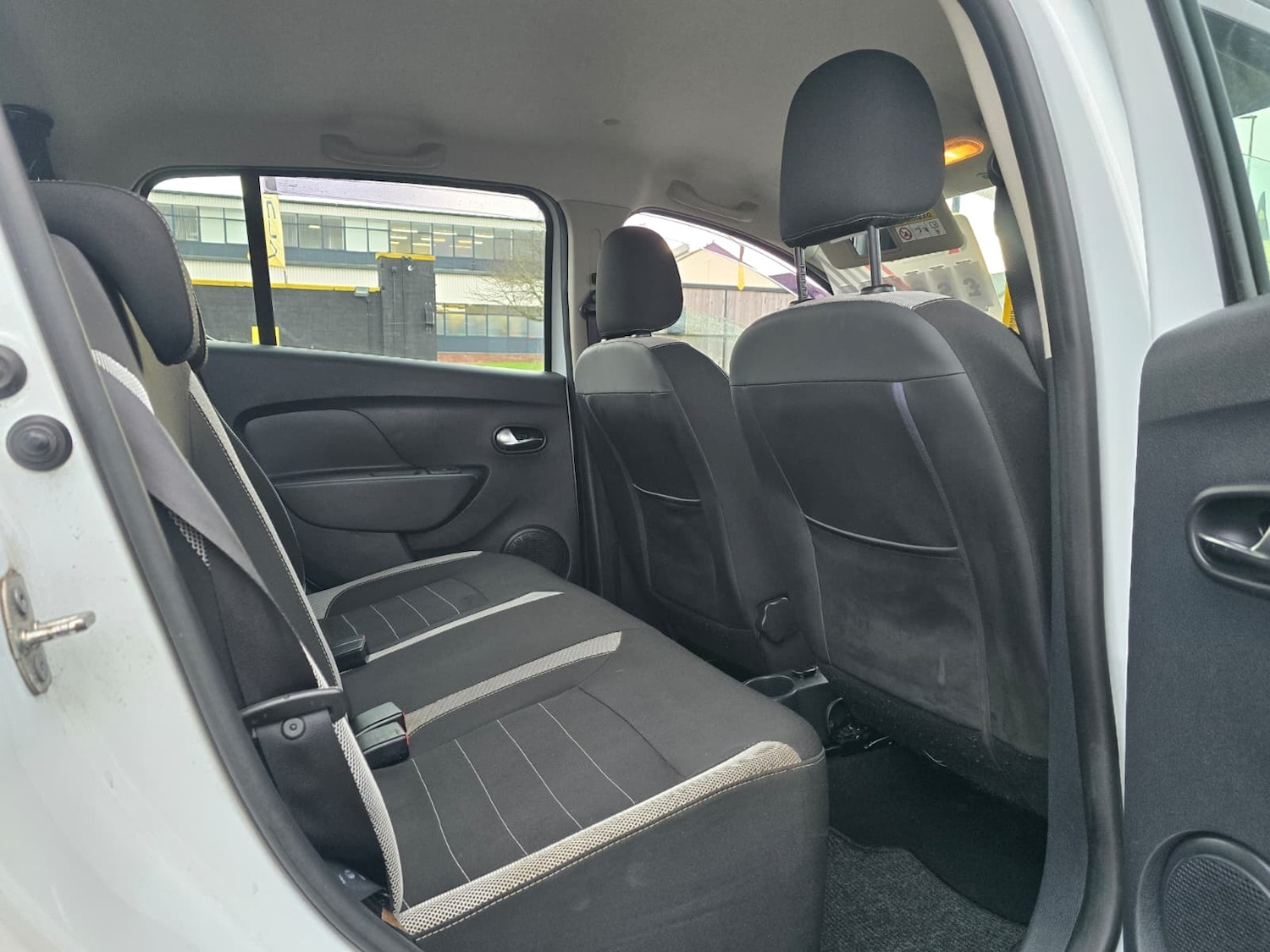 Used Dacia Sandero Stepway 2016 for sale - 77678922: Photo 9