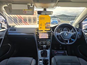 Used Volkswagen Golf 2017 for sale - 78412131: Photo