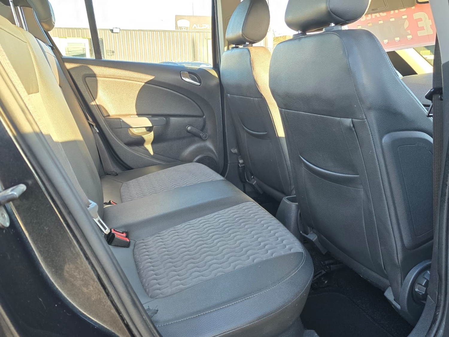 Used Vauxhall Corsa 2012 for sale - 77797030: Photo 7