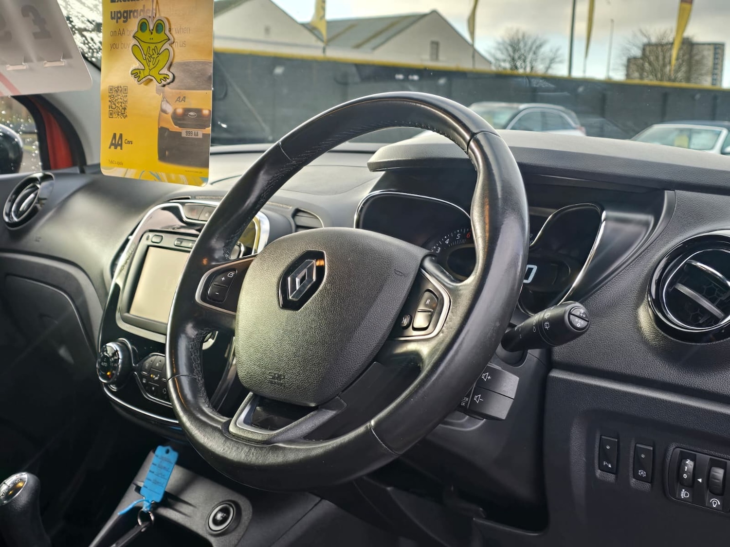 Used Renault Captur 2017 for sale - 76777362: Photo 11