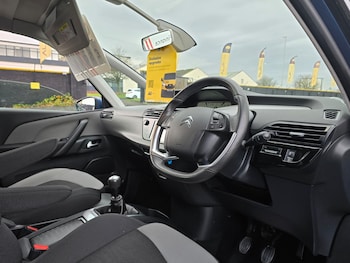 Used Citroen C4 Grand Picasso 2016 for sale - 76491887: Photo