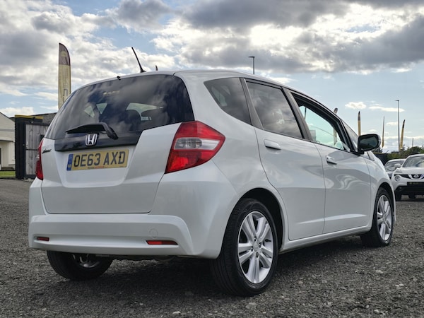 Used Honda Jazz 2013 for sale - 75407861: Photo 6