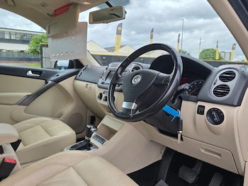 Used Volkswagen Tiguan 2009 for sale - 79069358: Photo