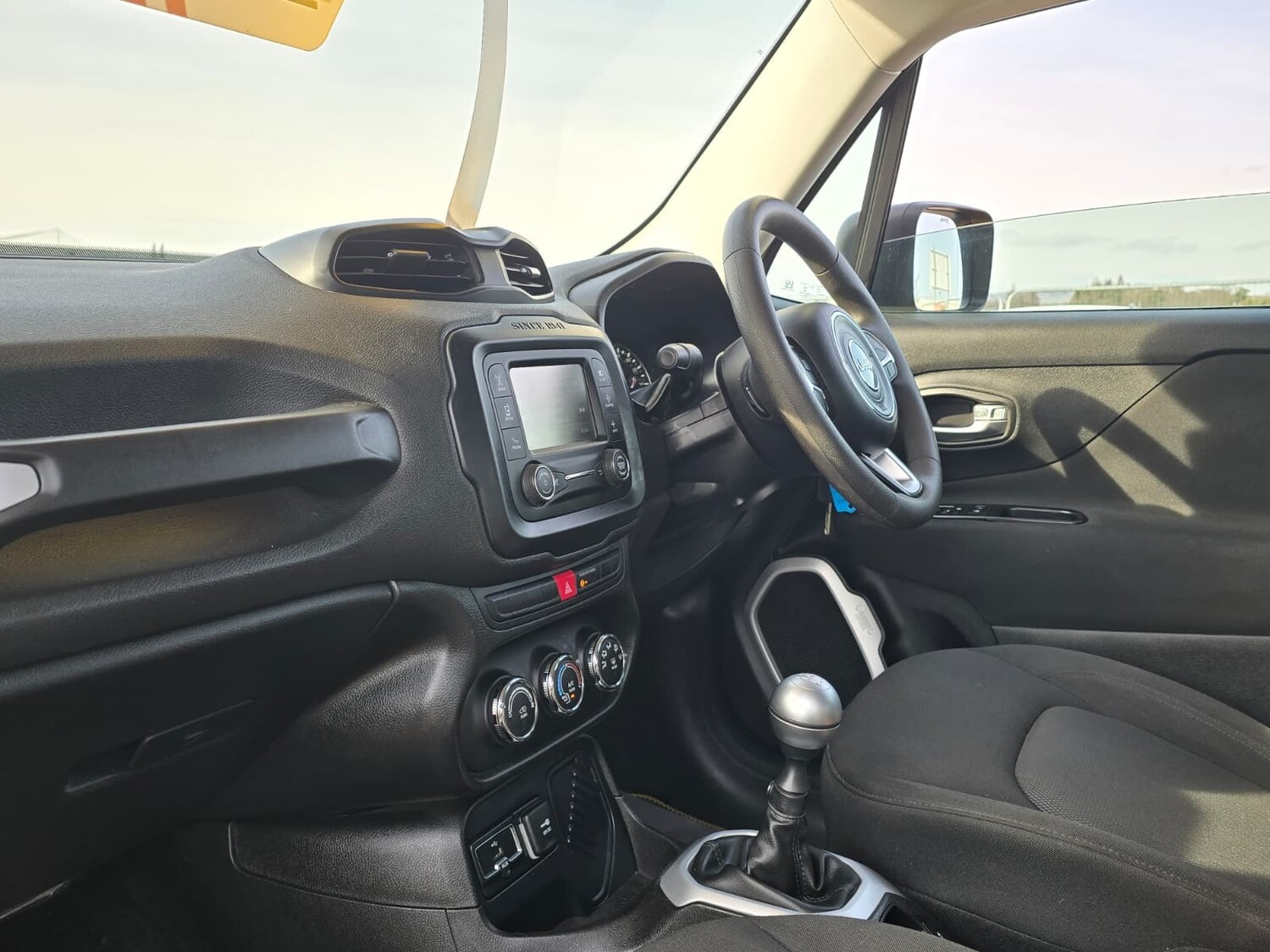 Used Jeep Renegade 2016 for sale - 78132176: Photo 10