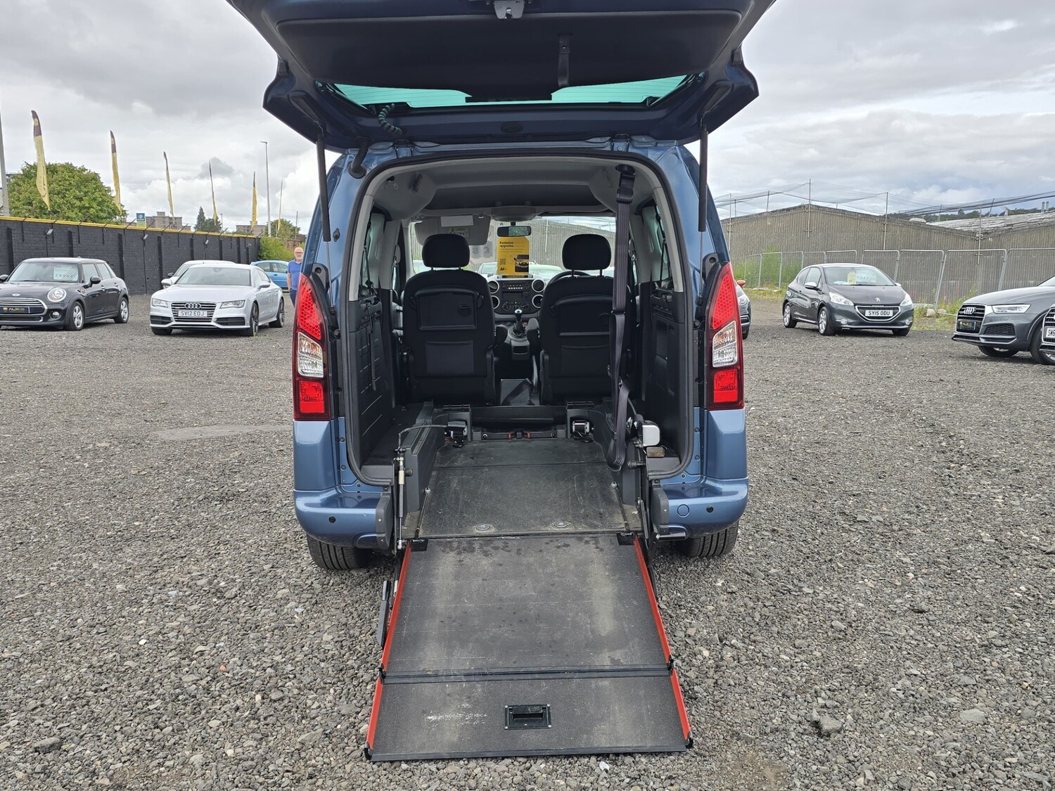 Used Peugeot Partner Tepee 2016 for sale - 77578795: Photo 11