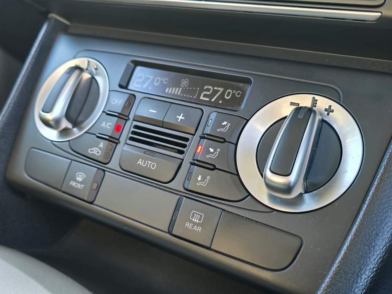 Used Audi Q3 2013 for sale - 78165873: Photo 12