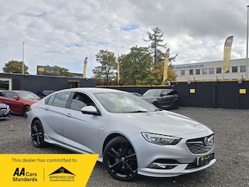 Vauxhall - Insignia