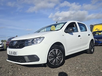 Used Dacia Sandero 2018 for sale - 75997103: Photo