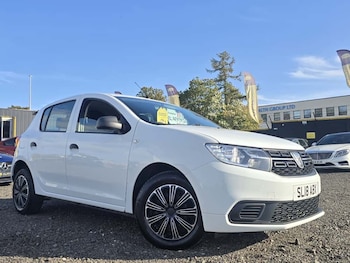 Used Dacia Sandero 2018 for sale - 75997103: Photo