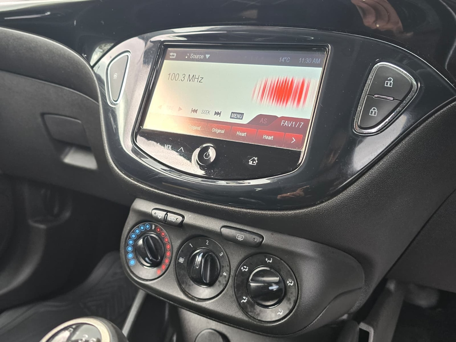 Used Vauxhall Corsa 2016 for sale - 76422409: Photo 10