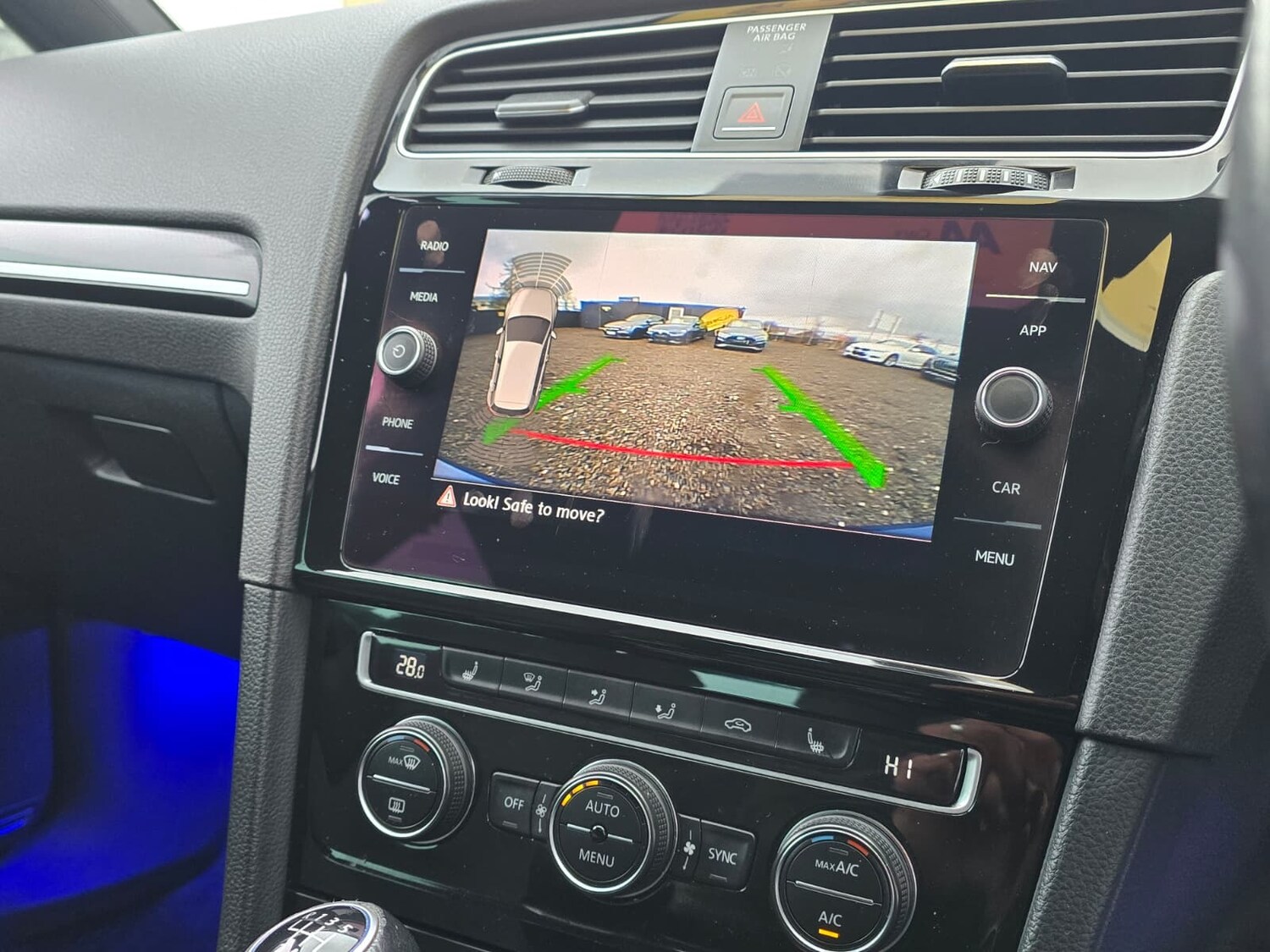 Used Volkswagen Golf 2017 for sale - 77367564: Photo 12