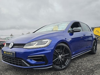 Used Volkswagen Golf 2017 for sale - 77367564: Photo