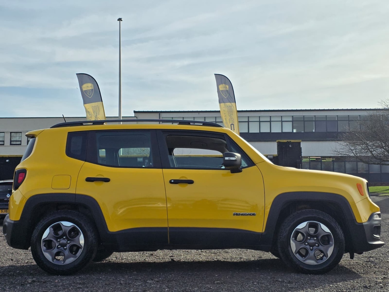 Used Jeep Renegade 2016 for sale - 77975680: Photo 9