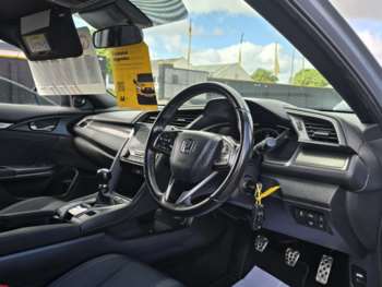 Used Honda Civic 2018 for sale - 74769681: Photo