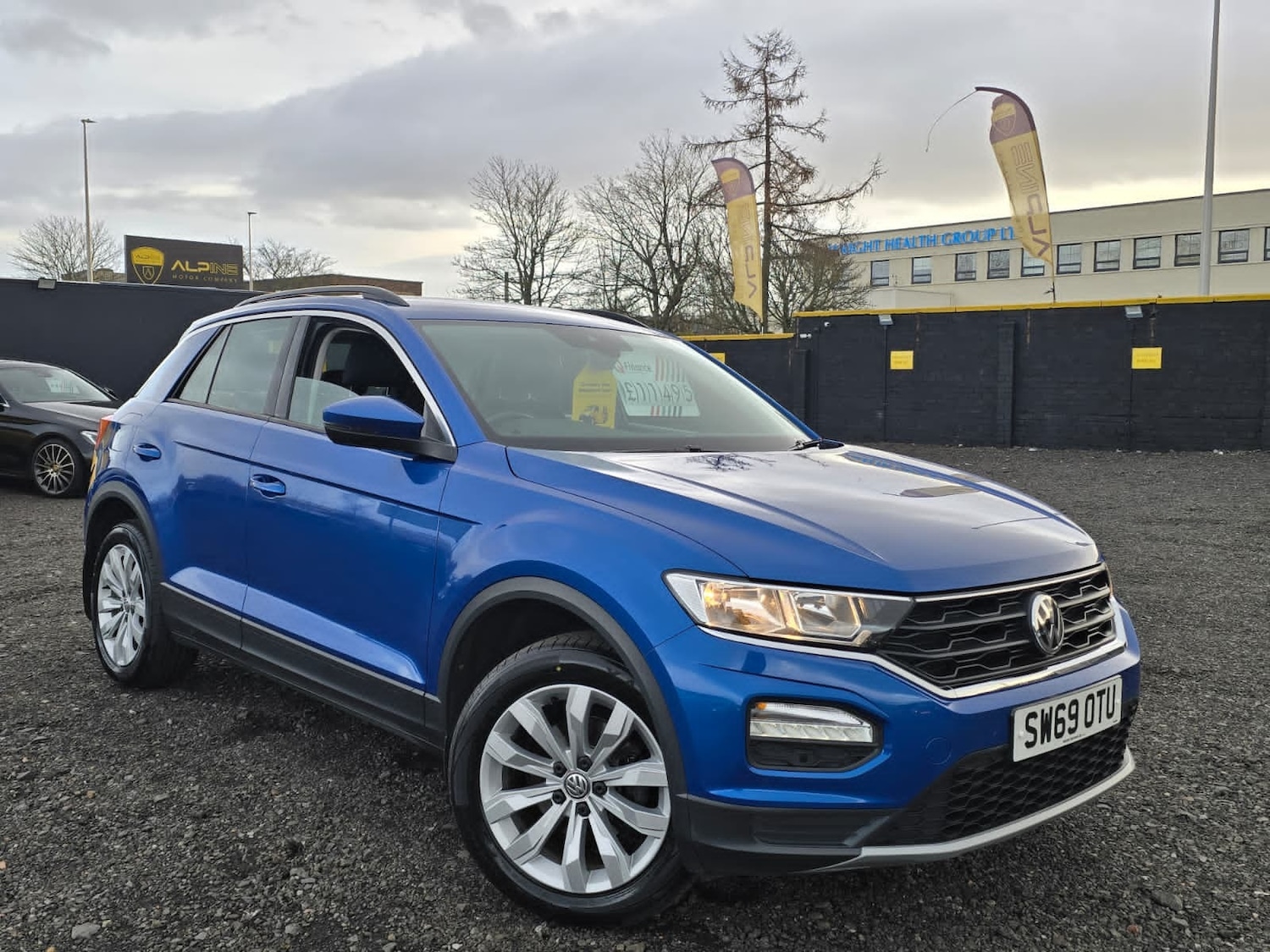 Used Volkswagen T-Roc 2019 for sale - 76906387: Photo 2