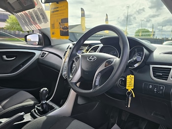 Used Hyundai i30 2017 for sale - 78523796: Photo
