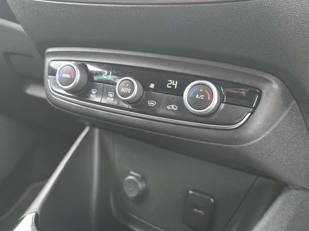 Used Vauxhall Crossland X 2018 for sale - 76309679: Photo 12