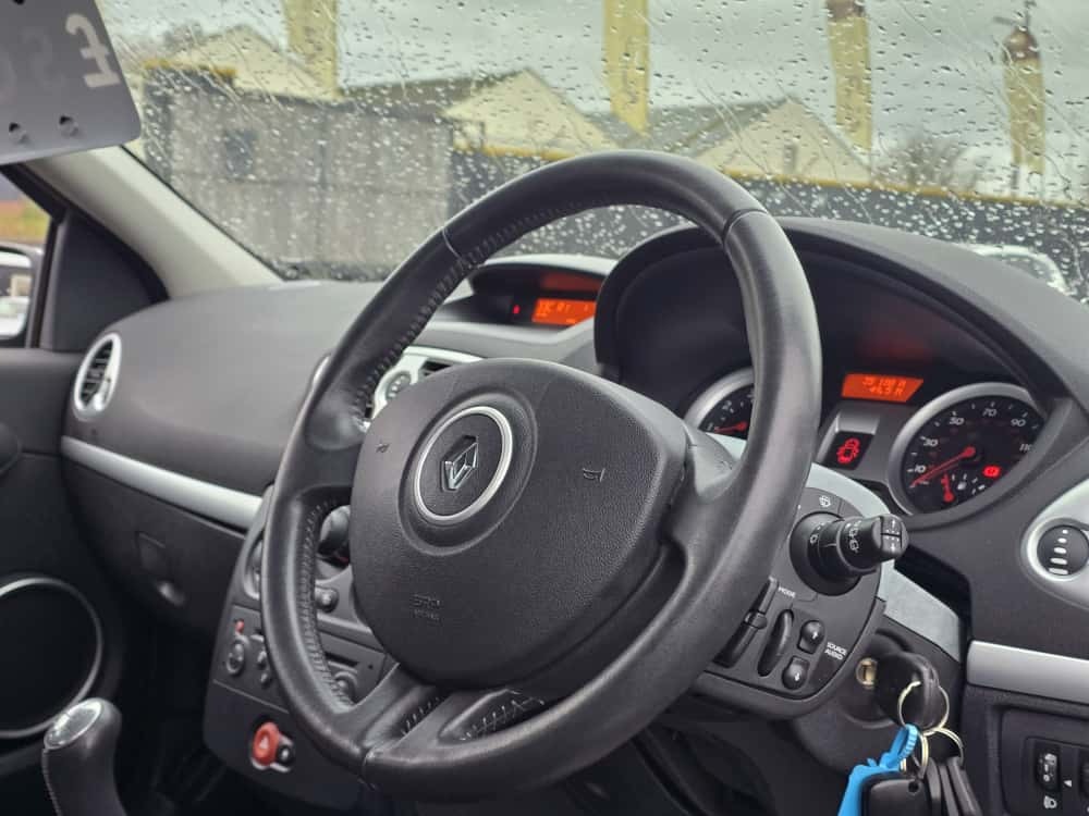 Used Renault Clio 2008 for sale - 76366772: Photo 11