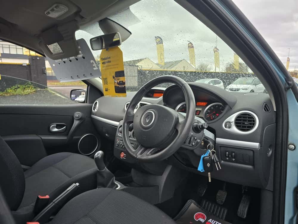 Used Renault Clio 2008 for sale - 76366772: Photo 4