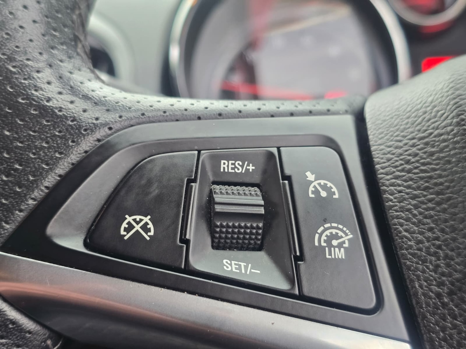 Used Vauxhall Astra GTC 2015 for sale - 77272485: Photo 14