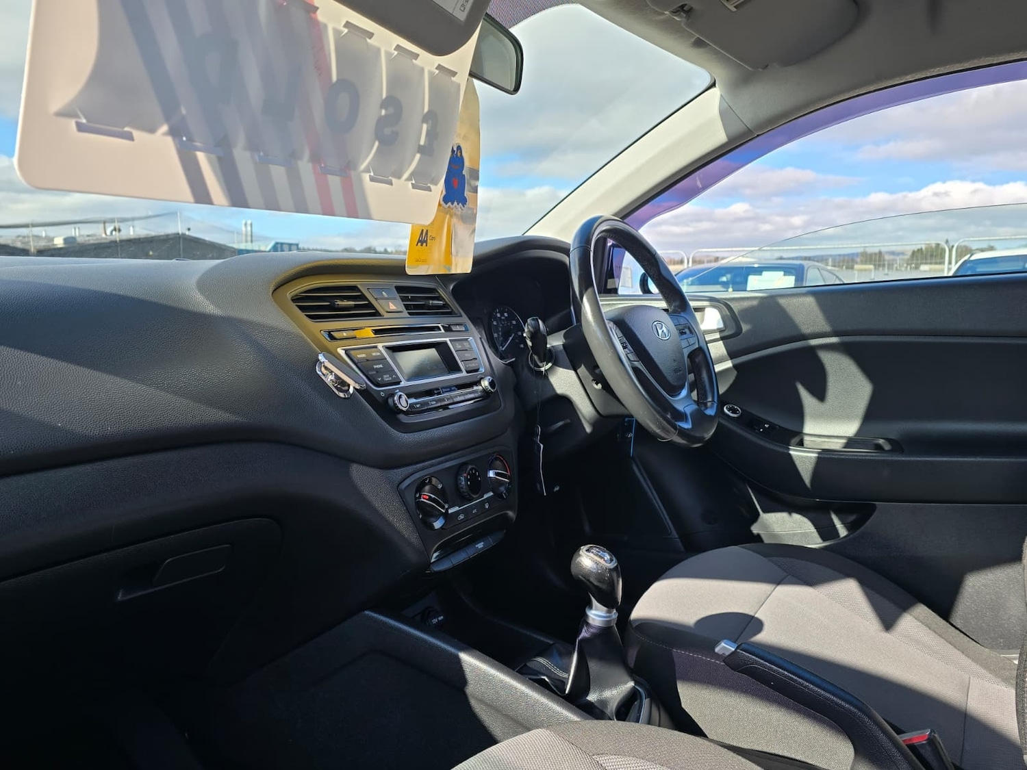 Used Hyundai i20 2015 for sale - 77790329: Photo 13