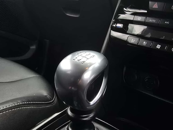 Used Peugeot 2008 2016 for sale - 76309789: Photo 15