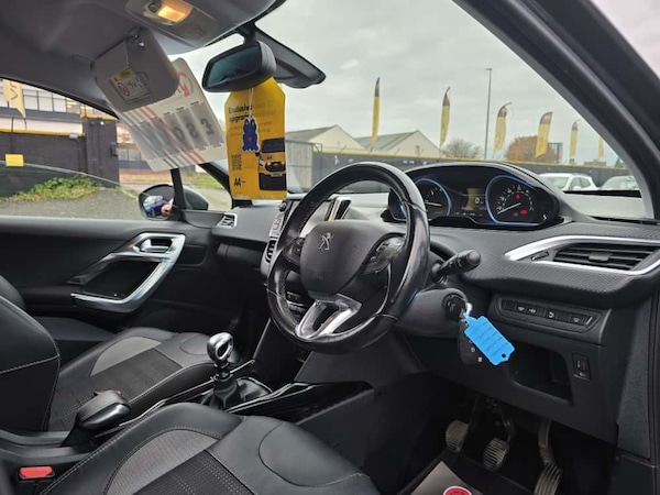 Used Peugeot 2008 2016 for sale - 76309789: Photo 4