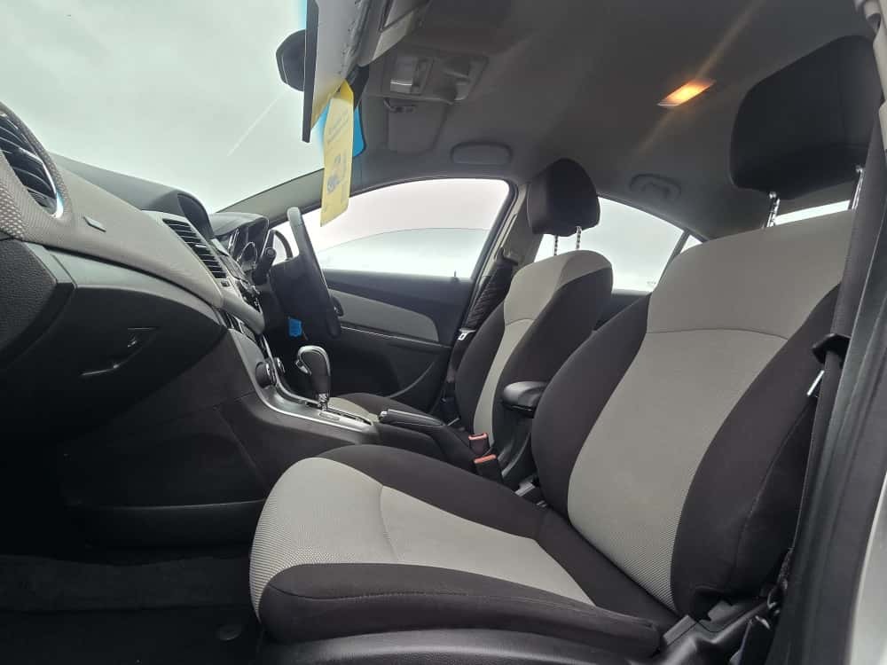 Used Chevrolet Cruze 2011 for sale - 76130364: Photo 8